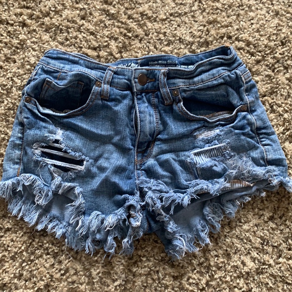 Ripped Jean shorts